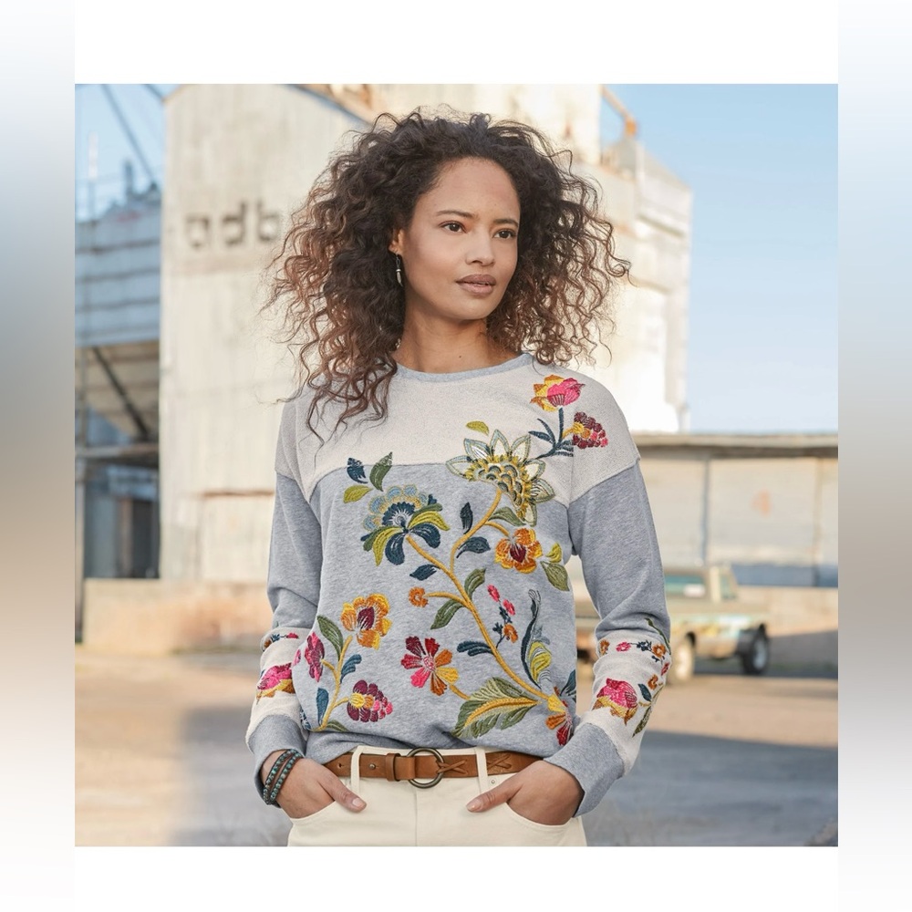 VANESSA RELAXED SWEATSHIRT